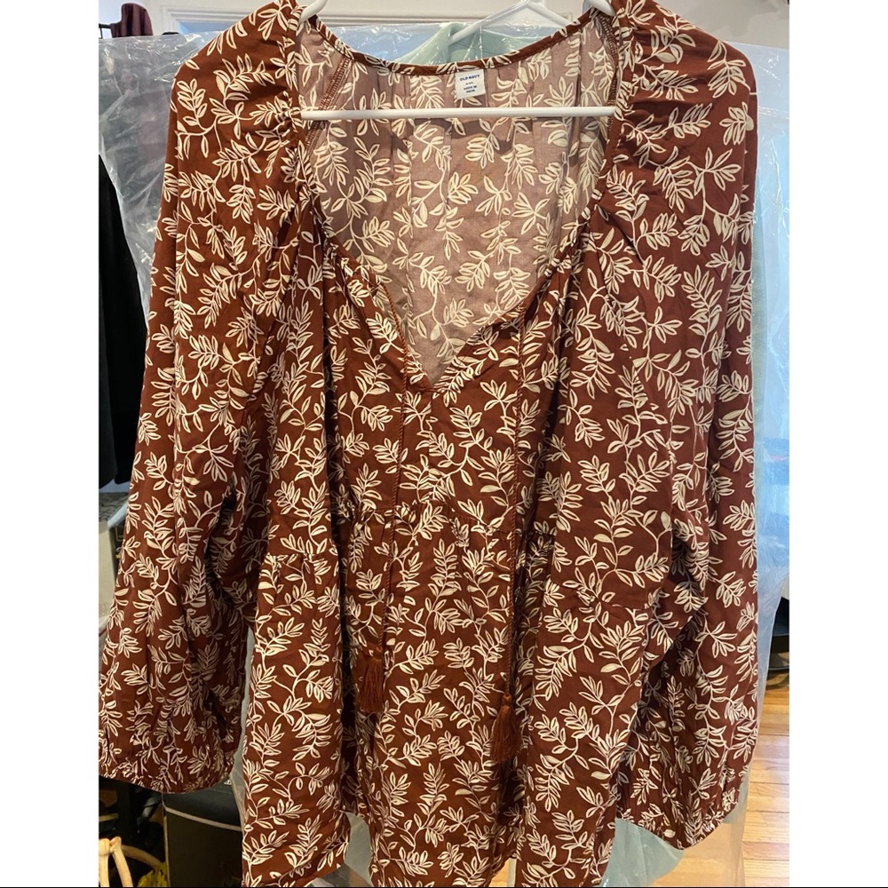 Old Navy Split Neck boho blouse